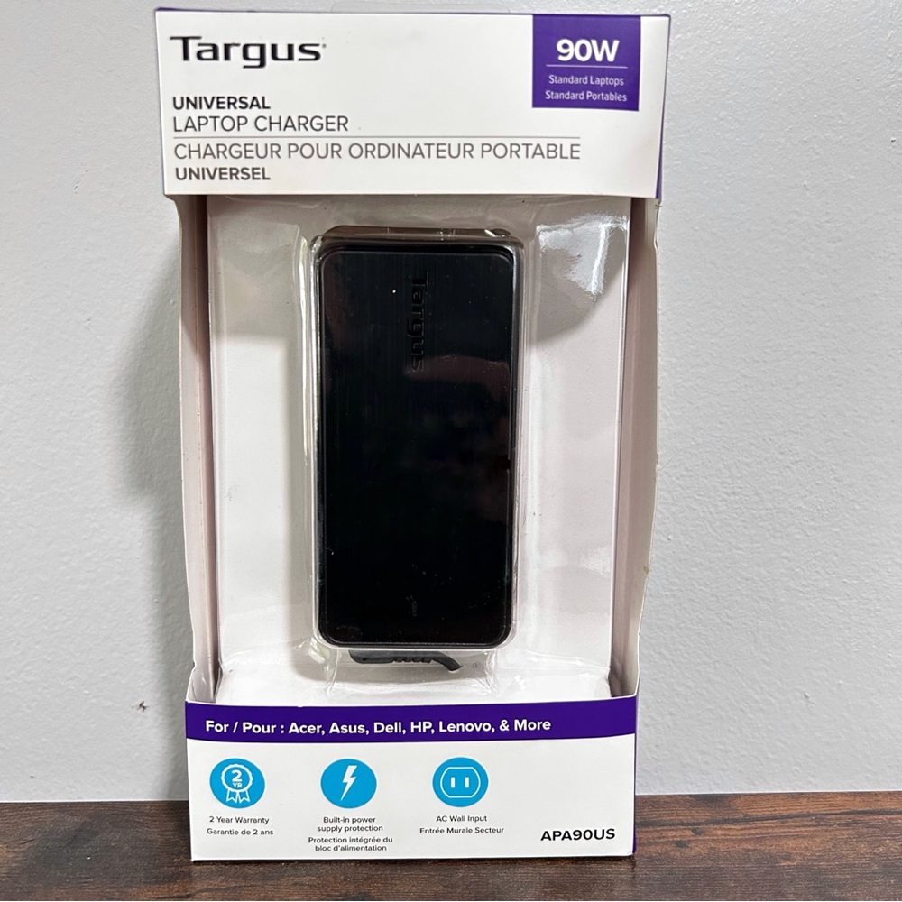 Targus Universal Laptop Charger New in Box 90W Lenovo Dell HP Acer Asus Power